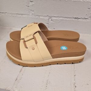Reef Women's Horizon HI Slide Sandals.  Shifting Sand/tan. NWT